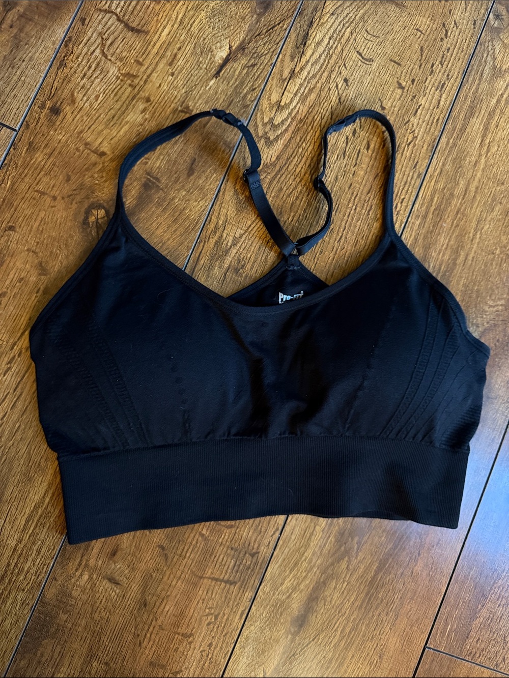 Black Seamless Racerback Sports Bra - Comfort Support
